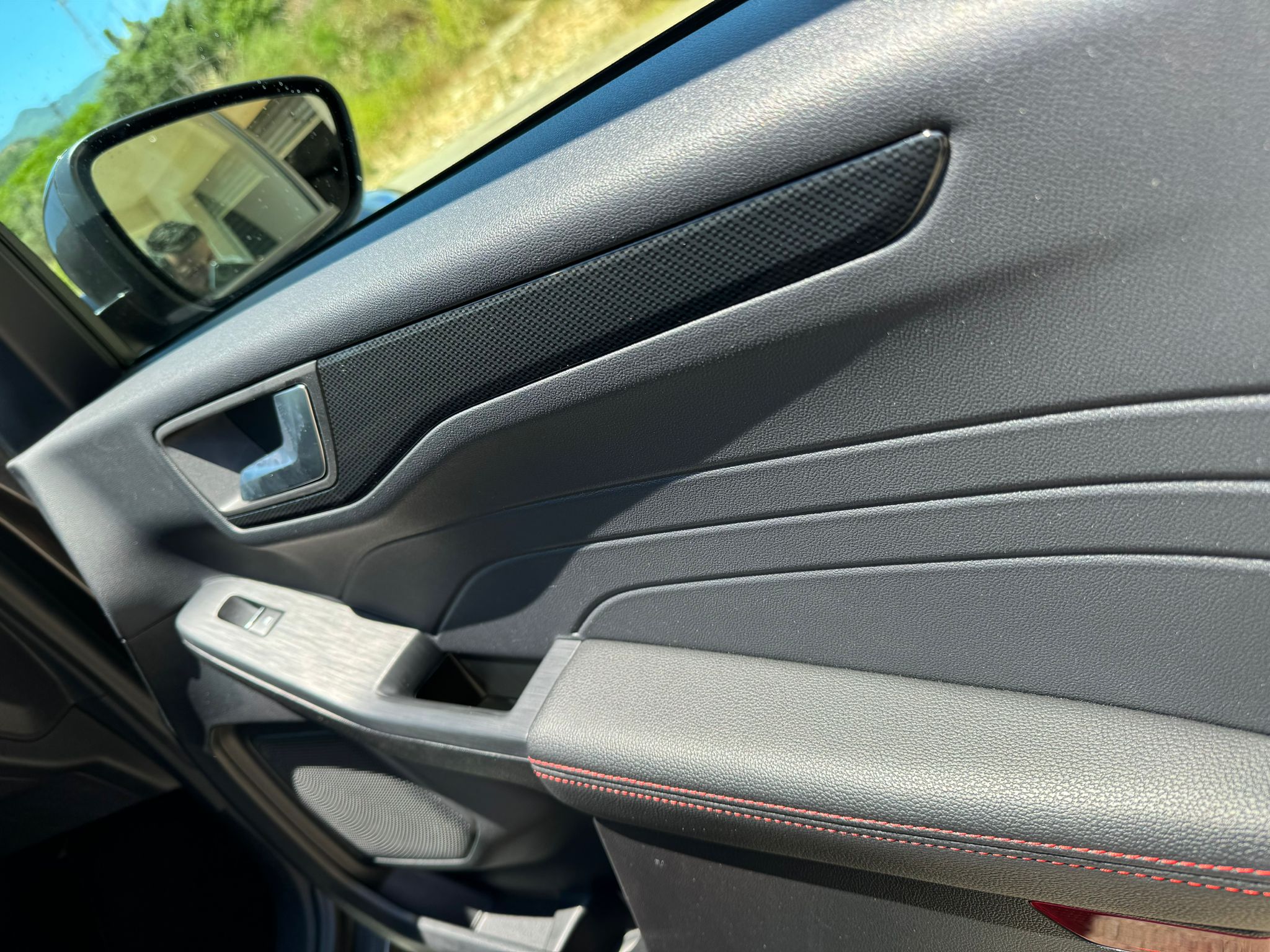 
								FORD KUGA 1.5 ECOBLUE 120CV AUT.2WD ST-LINE X ANNO 2022 Sede: Rende completo									