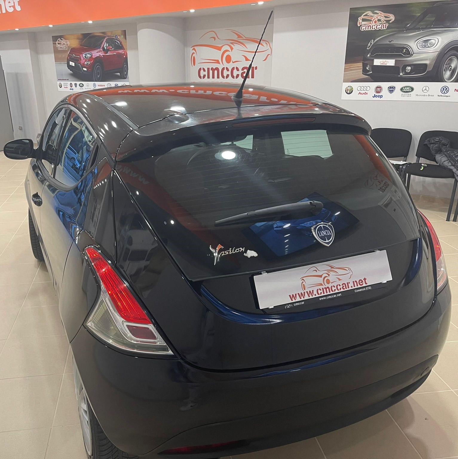 
								LANCIA YPSILON 1.2 69CV 5P GPL ECOCHIC GOLD ANNO 2014 completo									