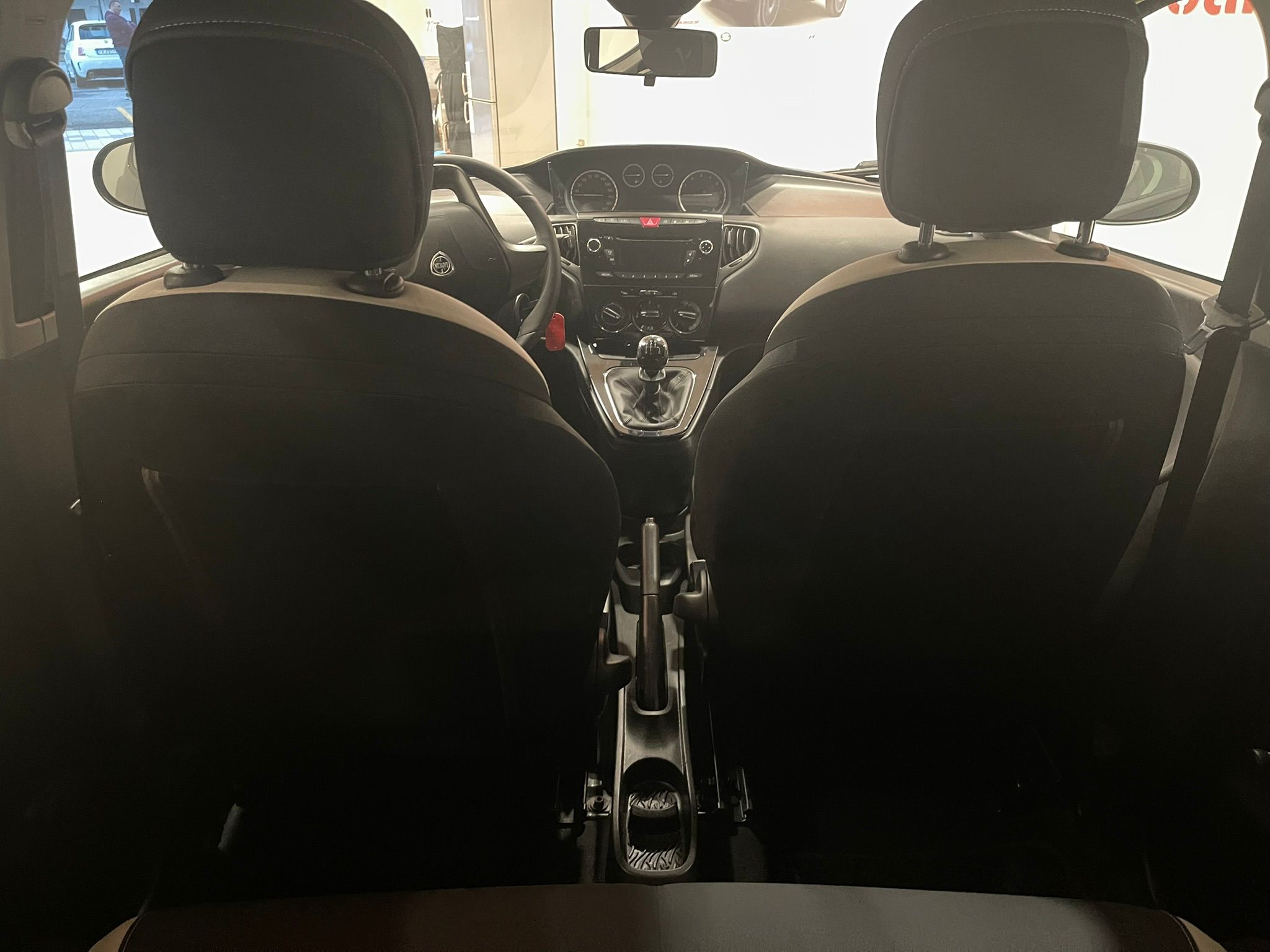 
								LANCIA YPSILON 1.2 69CV 5P GPL ECOCHIC GOLD ANNO 2014 completo									
