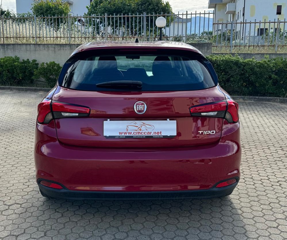 
								FIAT TIPO 1.6 MJT 120CV SeS 5 PORTE EASY ANNO 2018 completo									
