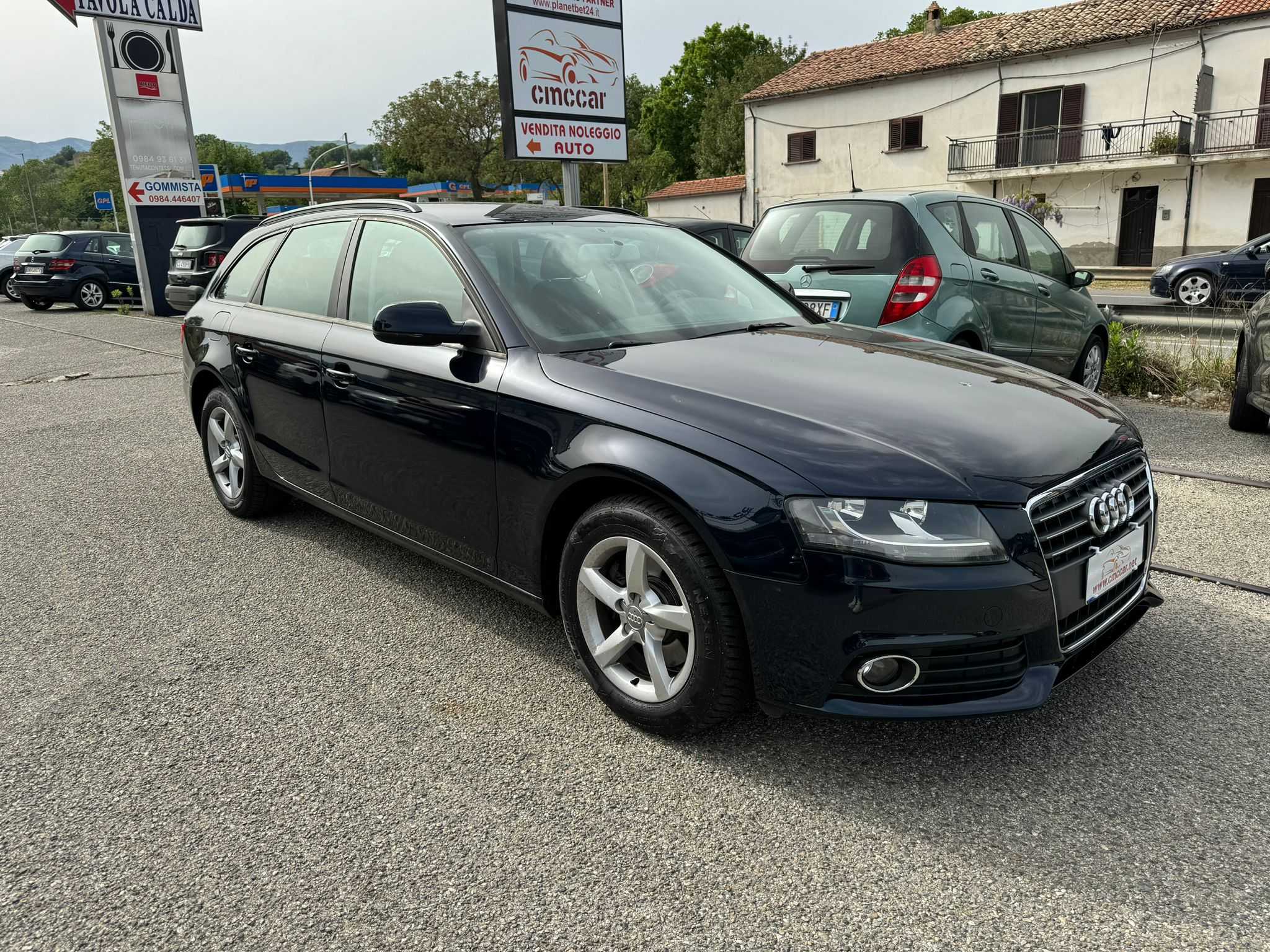 
								AUDI A4 AVANT 2.0 TDI 143CV MULT.ADV.PLUS ANNO 2010 completo									