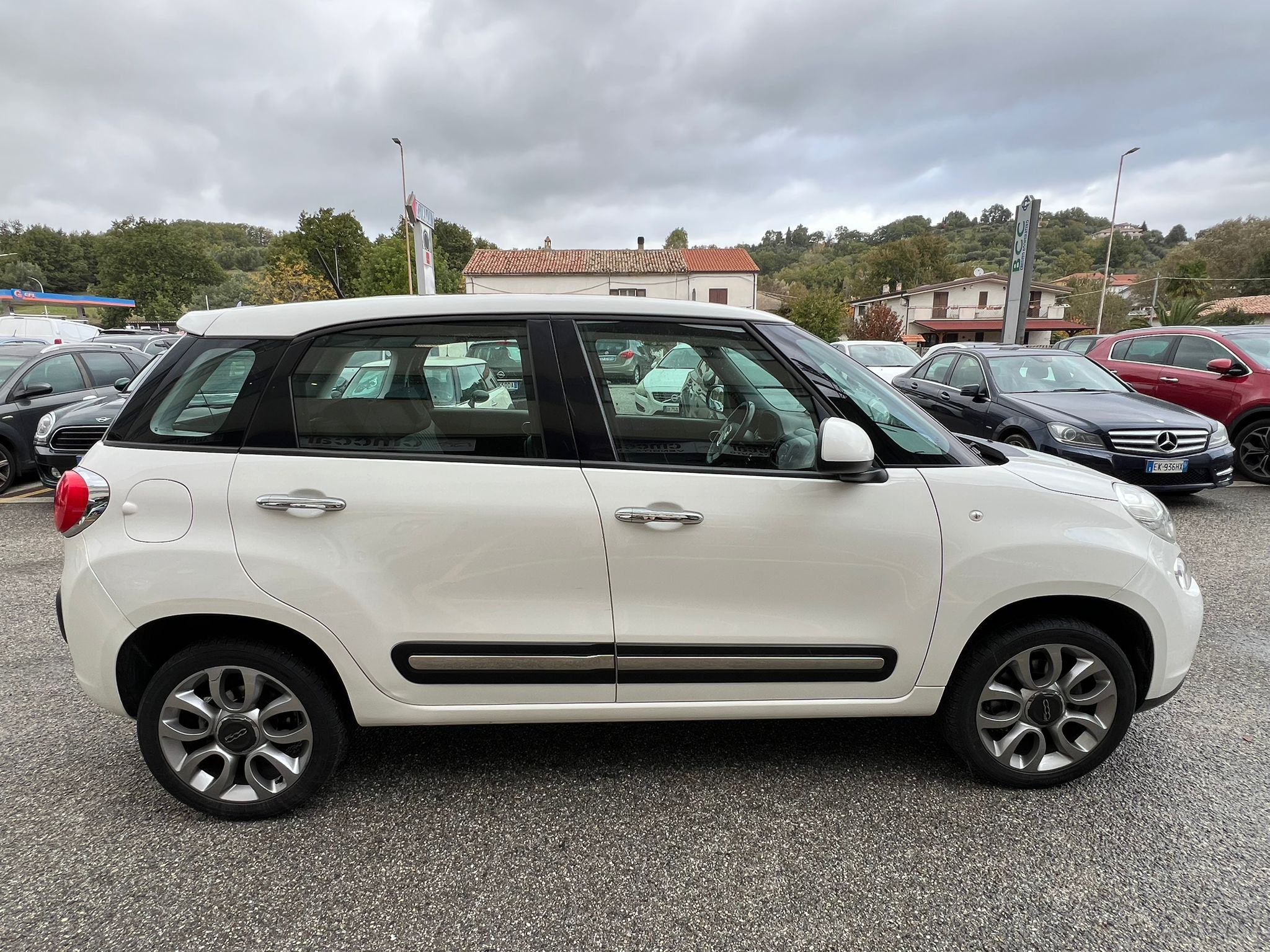 
								FIAT 500L TWINAIR TURBO NATURAL POWER LOUNGE ANNO 2015 completo									