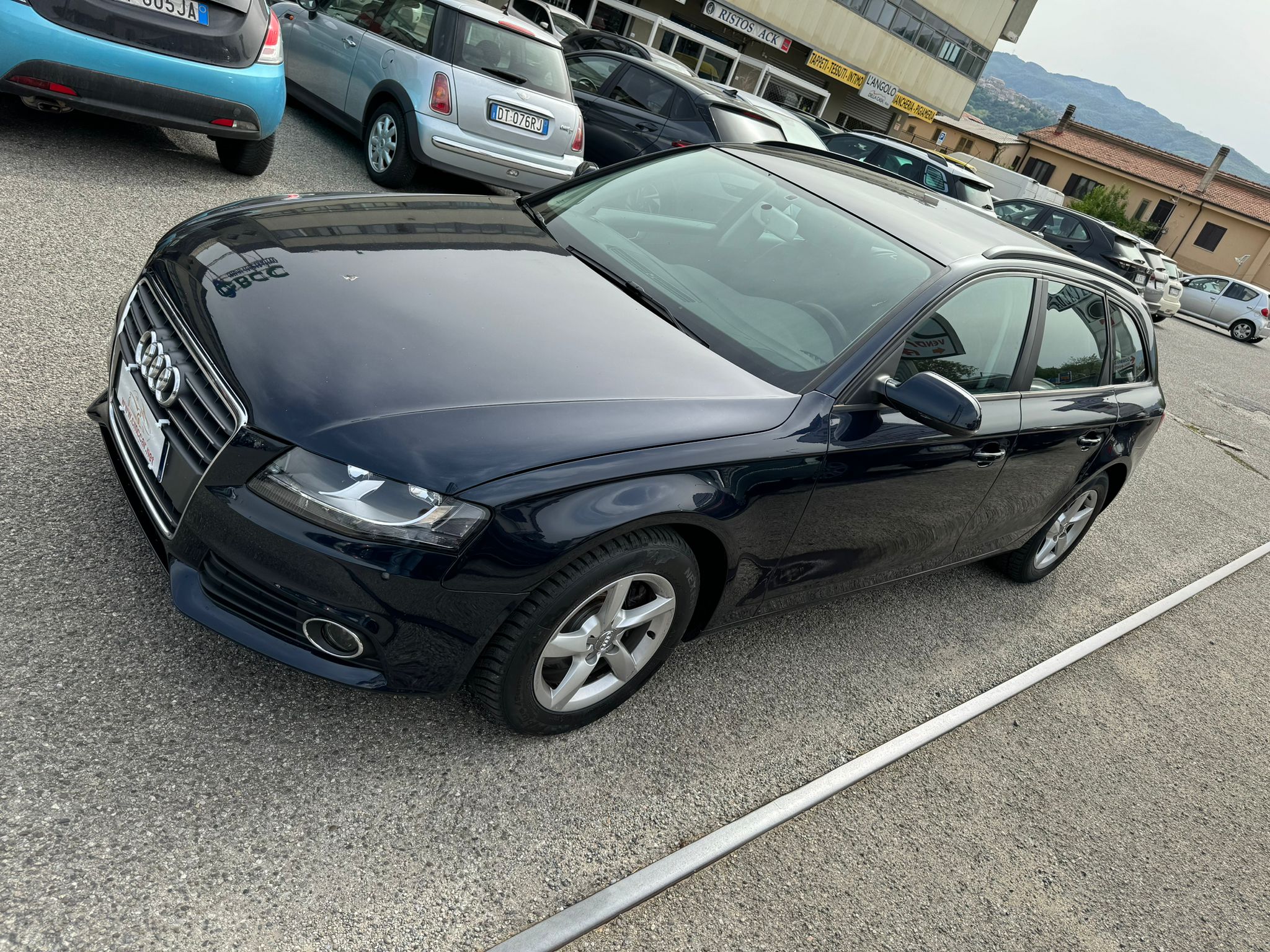 
								AUDI A4 AVANT 2.0 TDI 143CV MULT.ADV.PLUS ANNO 2010 completo									