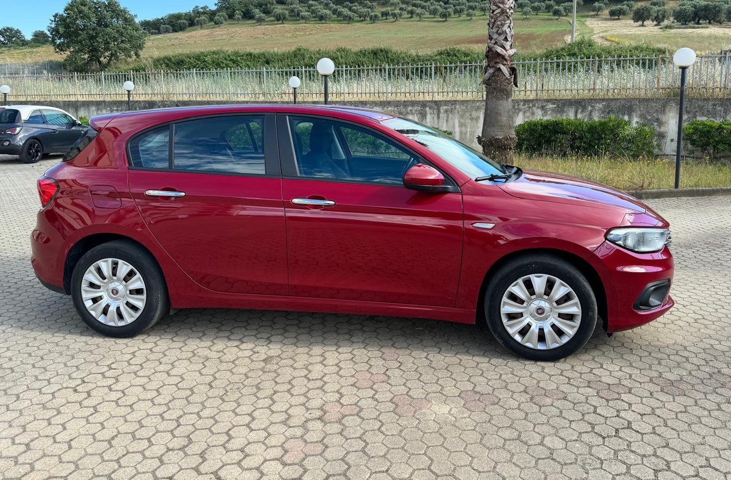
								FIAT TIPO 1.6 MJT 120CV SeS 5 PORTE EASY ANNO 2018 completo									