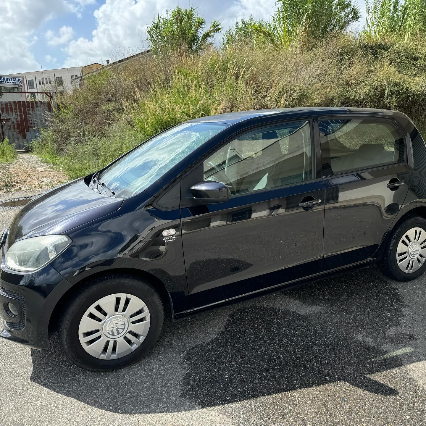 
								VOLKSWAGEN UP! 5P ECO MOVE UP! BLUEMOTION TECHNOLOGY ANNO 2013 completo									
