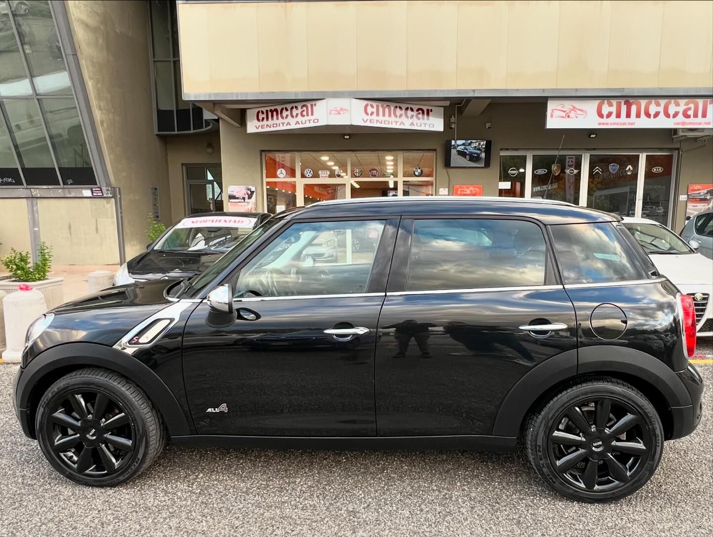 
								MINI COOPER SD COUNTRYMAN 2.0 143CV ALL4 ANNO 2012 completo									