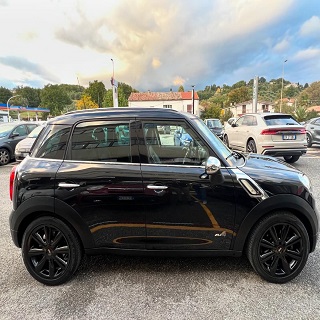 
								MINI COOPER SD COUNTRYMAN 2.0 143CV ALL4 ANNO 2012 completo									