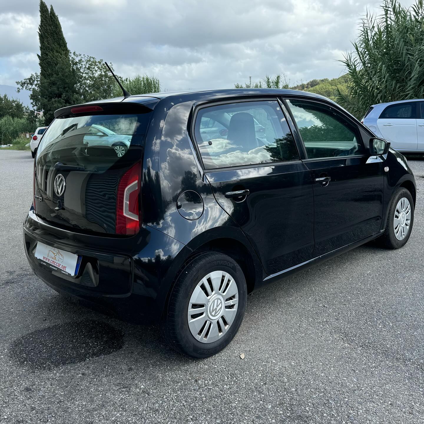 
								VOLKSWAGEN UP! 5P ECO MOVE UP! BLUEMOTION TECHNOLOGY ANNO 2013 completo									