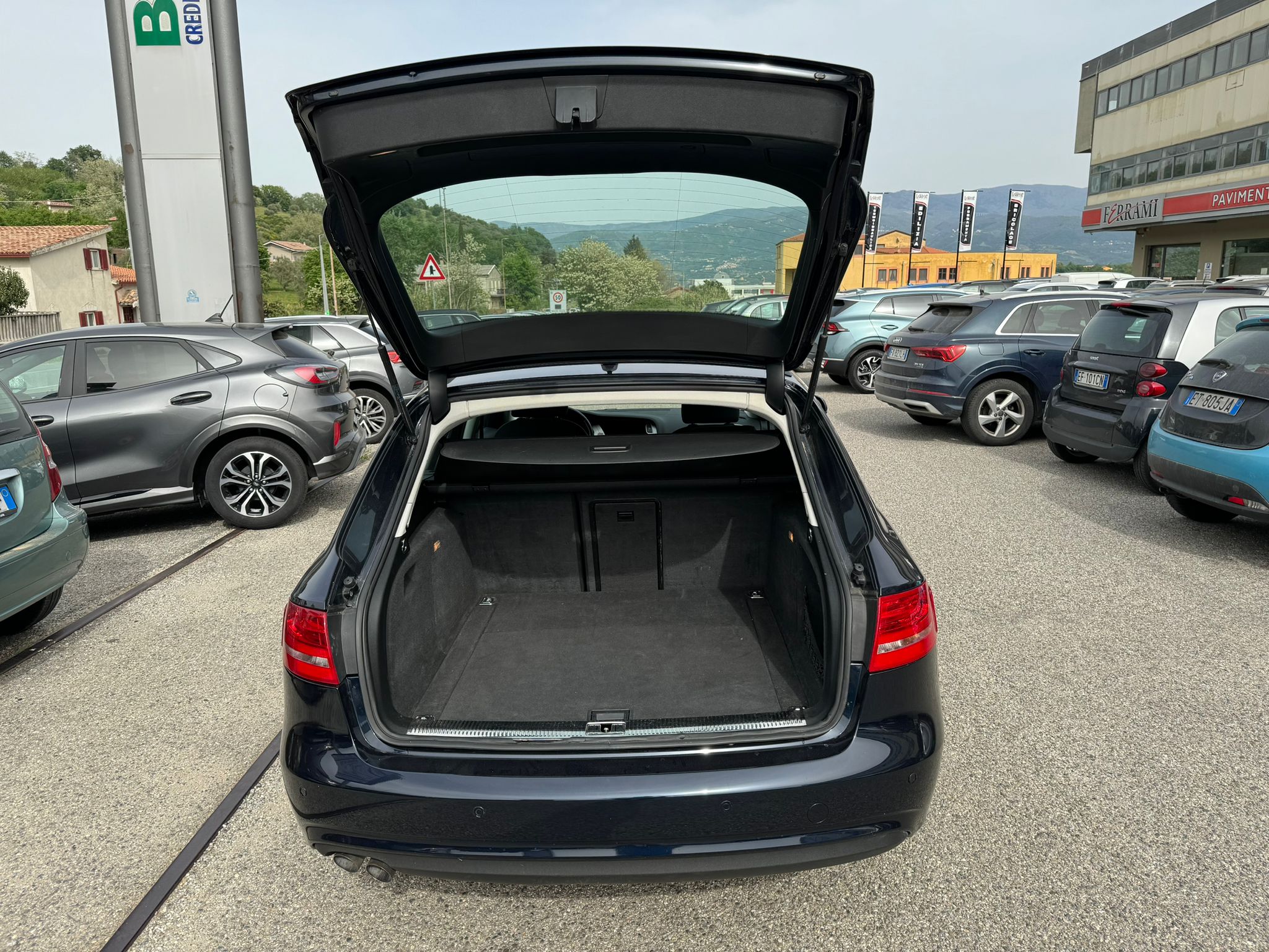 
								AUDI A4 AVANT 2.0 TDI 143CV MULT.ADV.PLUS ANNO 2010 completo									