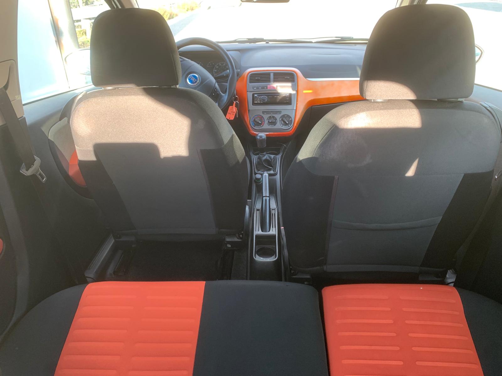 
								FIAT GRANDE PUNTO 1.3 MJT 90CV 3P SPORT ANNO 2006 completo									