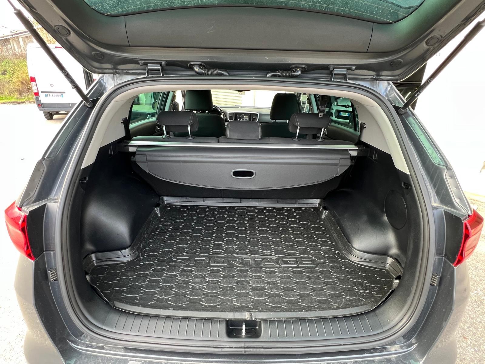 
								Kia Sportage 1.6 CRDI 136cv DTC7 2WD GT Line ANNO 2019 Sede: Rende completo									
