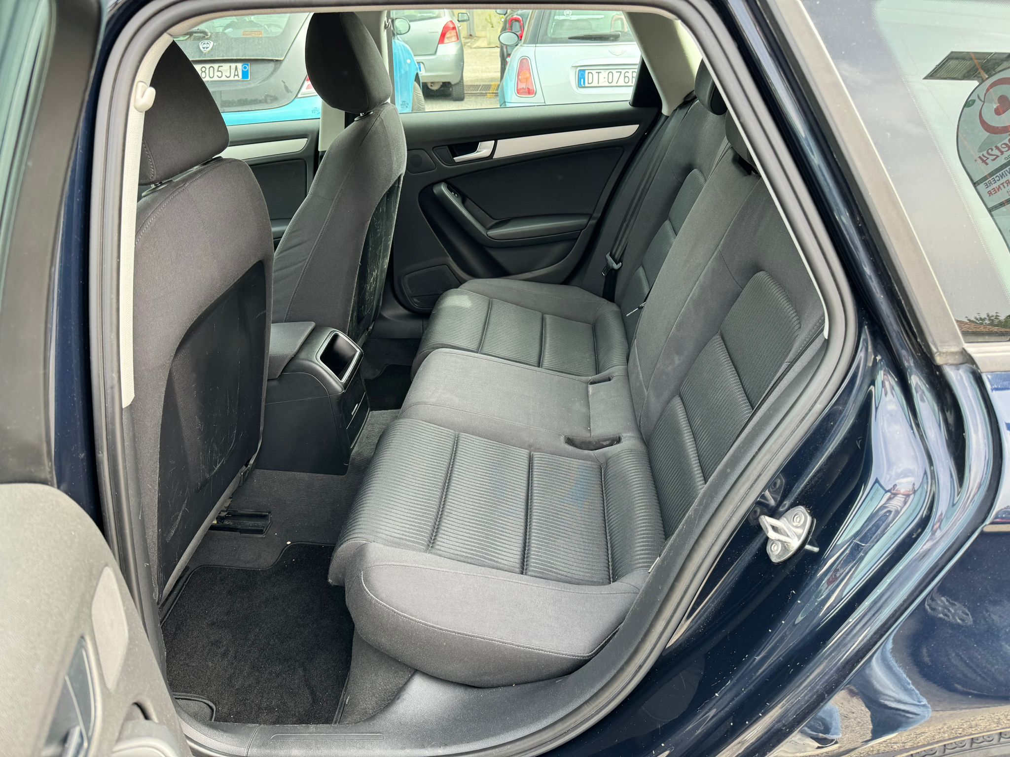 
								AUDI A4 AVANT 2.0 TDI 143CV MULT.ADV.PLUS ANNO 2010 completo									