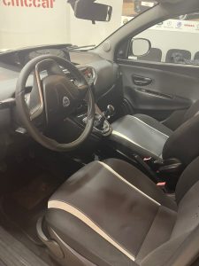 LANCIA YPSILON 1.2 69CV 5P GPL ECOCHIC GOLD ANNO 2014