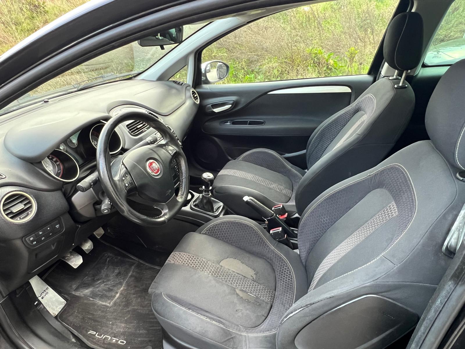 
								FIAT PUNTO EVO 1.6 MJT 120CV DPF 3P SPORT ANNO 2010 completo									