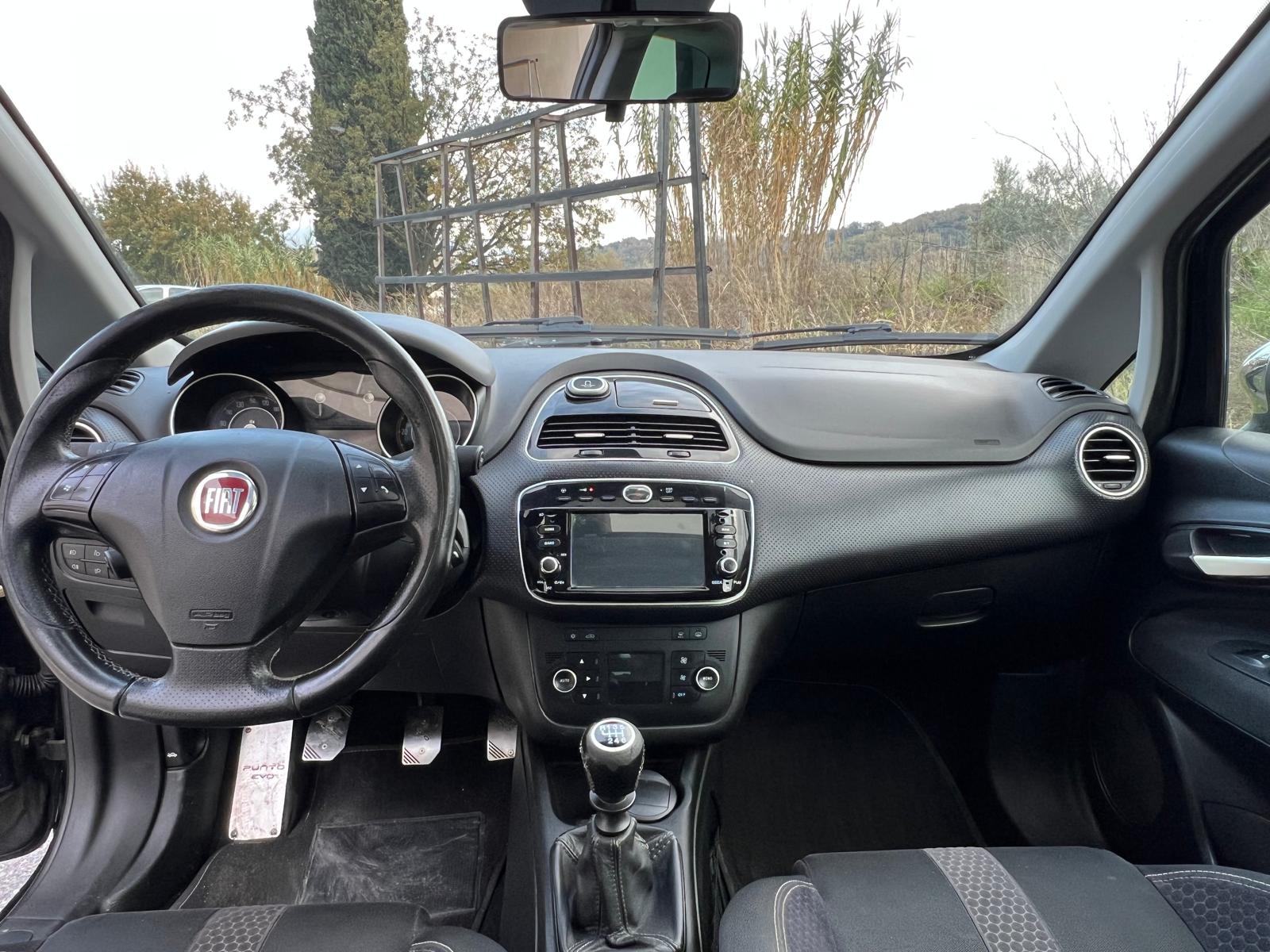 
								FIAT PUNTO EVO 1.6 MJT 120CV DPF 3P SPORT ANNO 2010 completo									