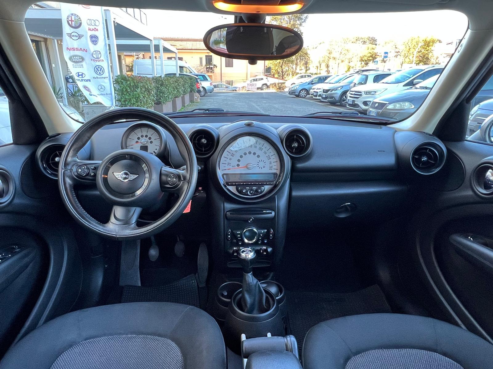 
								MINI COOPER COUNTRYMAN 1.6 D 111CV R60 ANNO 2013 completo									