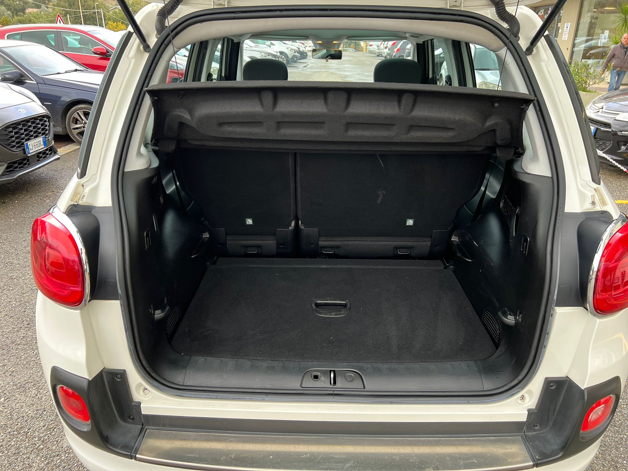 
								FIAT 500L TWINAIR TURBO NATURAL POWER LOUNGE ANNO 2015 completo									