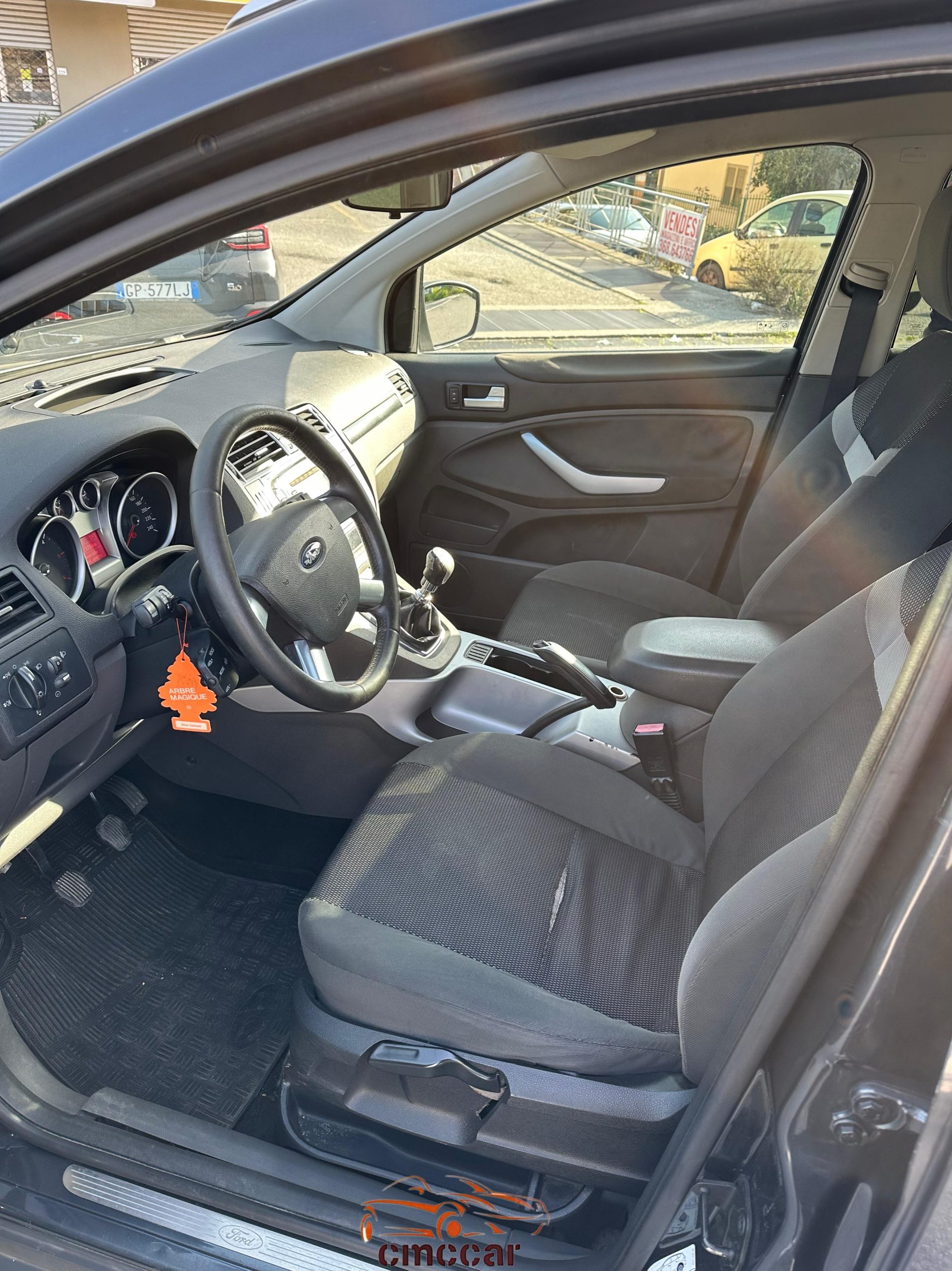 
								FORD KUGA 2.0 TDCI 136CV 2WD TITANIUM DPF completo									