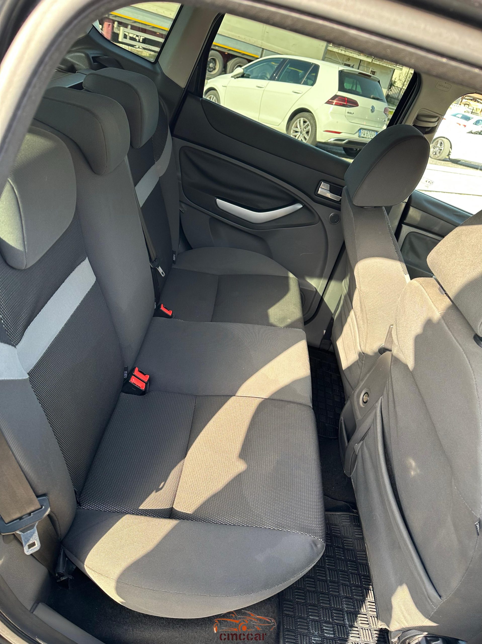 
								FORD KUGA 2.0 TDCI 136CV 2WD TITANIUM DPF completo									
