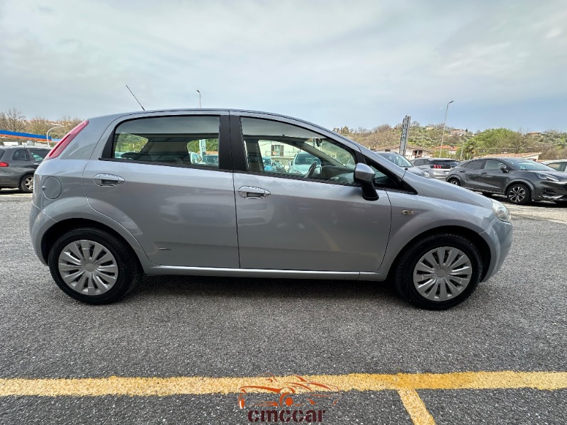 
								FIAT GRANDE PUNTO 1.3 MJT 90 CV 5P EMOTION 2008 completo									