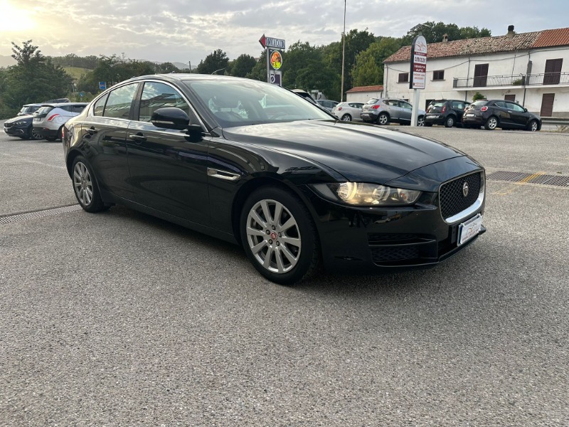 
								JAGUAR XE 2.0 D TURBO 180CV completo									