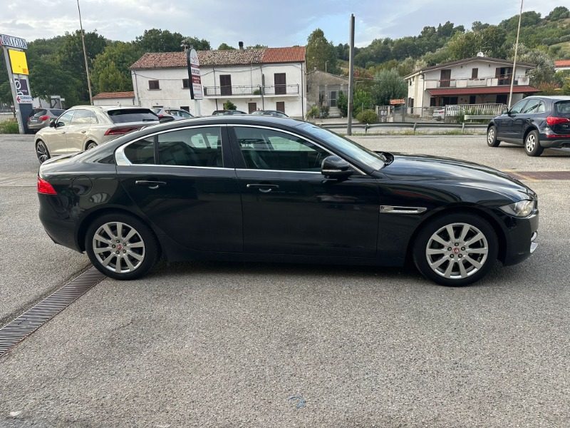 
								JAGUAR XE 2.0 D TURBO 180CV completo									