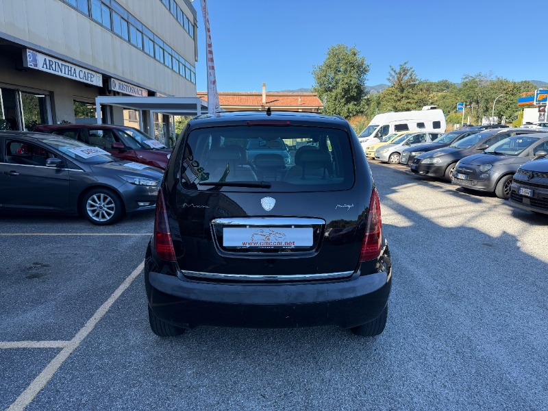 
								LANCIA MUSA completo									