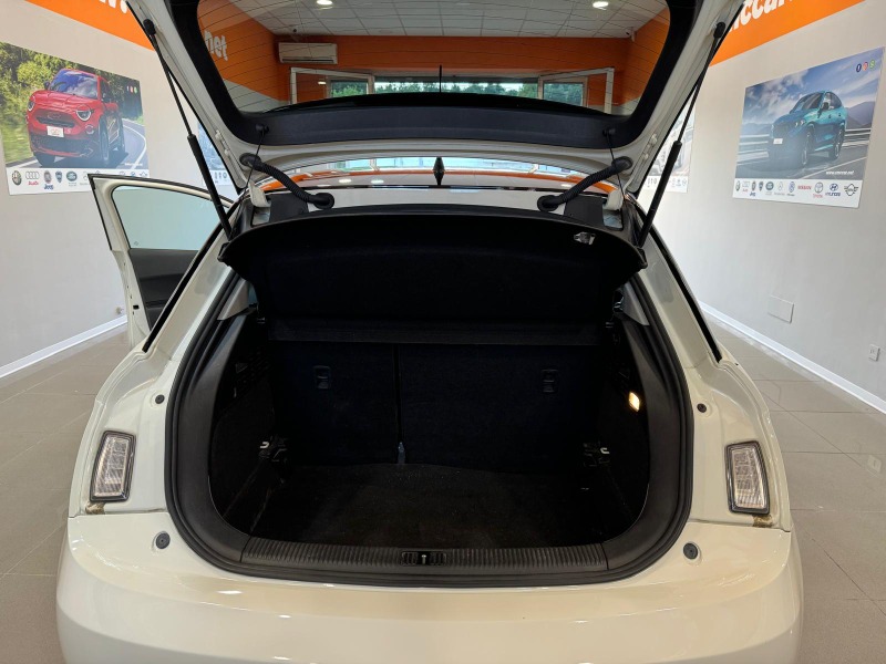 
								AUDI A1 SPB 1.2 TFSI ADMIRED BENZINA ANNO 2012 completo									