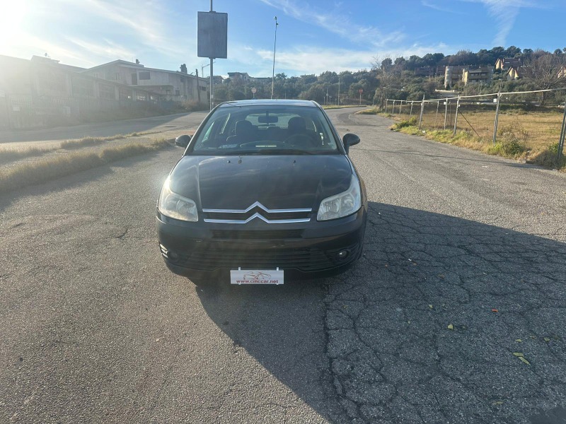 
								CITROEN C4 1.6 HDI completo									