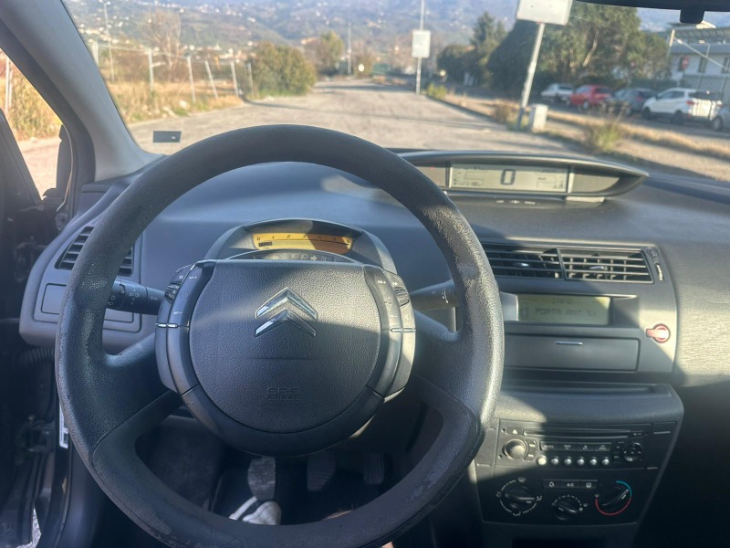 
								CITROEN C4 1.6 HDI completo									