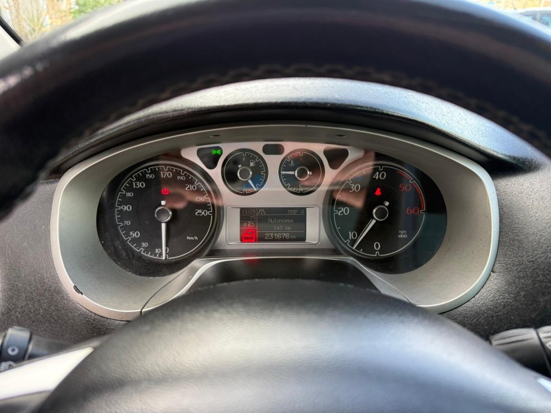 
								LANCIA DELTA 2.0 mjt platino completo									