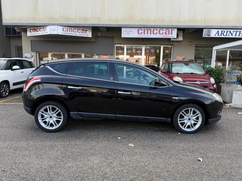 
								LANCIA DELTA 2.0 mjt platino completo									