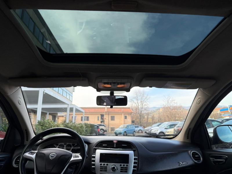 
								LANCIA DELTA 2.0 mjt platino completo									