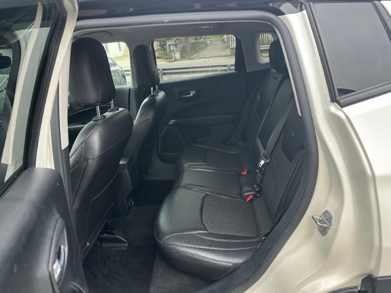 
								Jeep Compass anno 2018 completo									