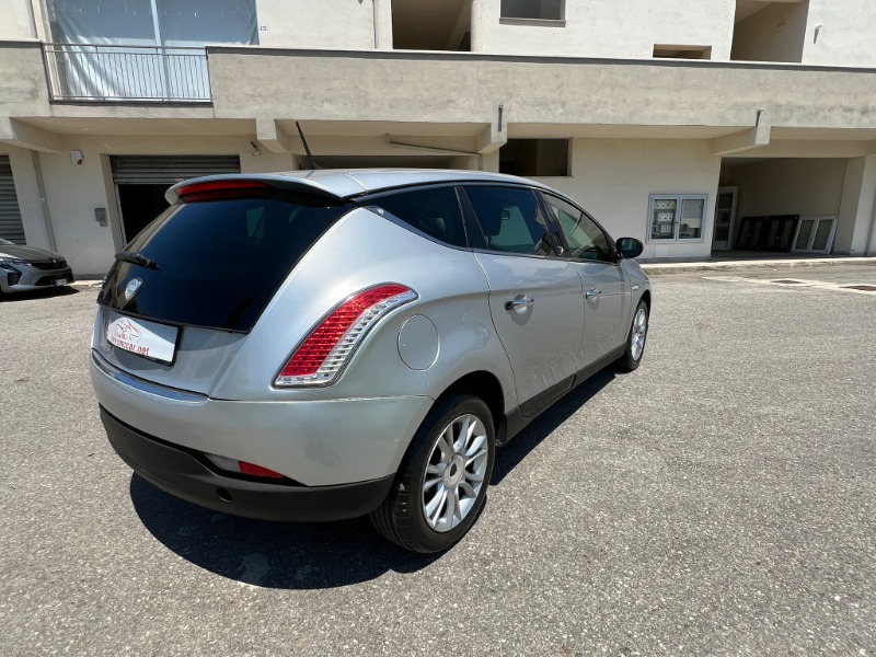 
								LANCIA DELTA 1.6MJT completo									