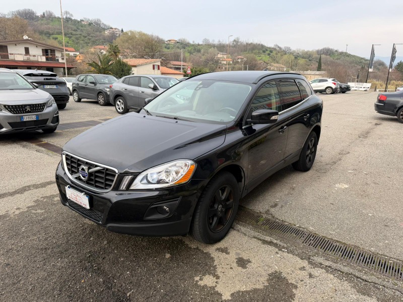 
								VOLVO XC60 D5 AWD SUMMUM completo									