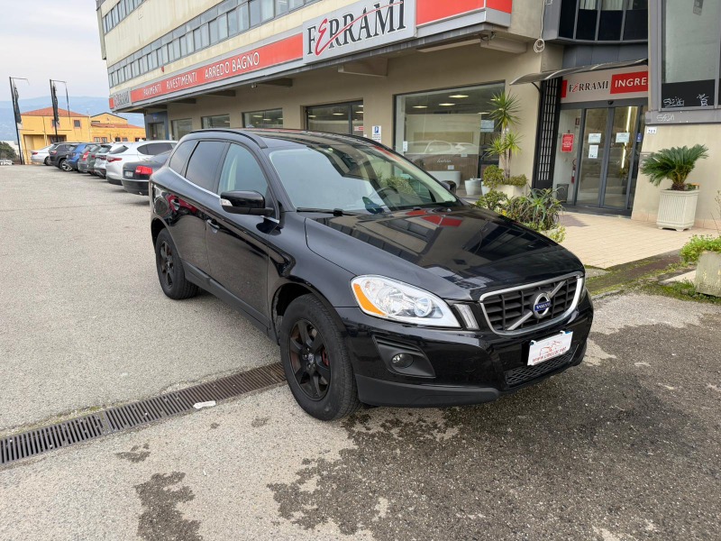 
								VOLVO XC60 D5 AWD SUMMUM completo									