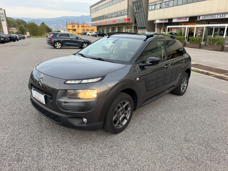 
								Citroen C4 Cactus 1.2 e-VTi Shine completo									