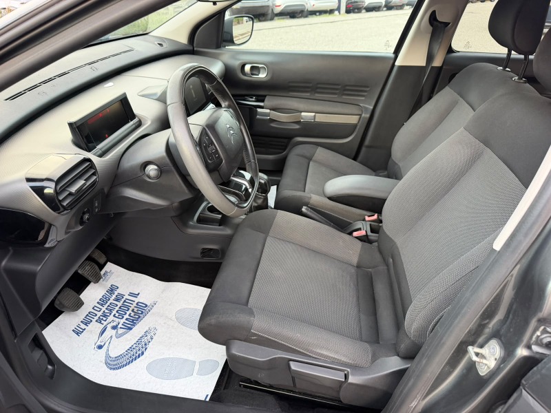 
								Citroen C4 Cactus 1.2 e-VTi Shine completo									