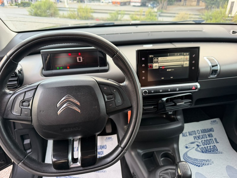 
								Citroen C4 Cactus 1.2 e-VTi Shine completo									