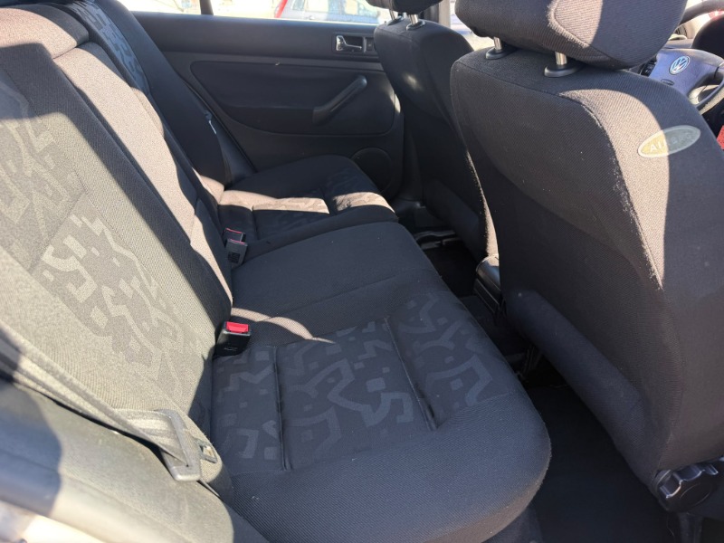 
								Volkswagen Golf 4 1.4 16V completo									