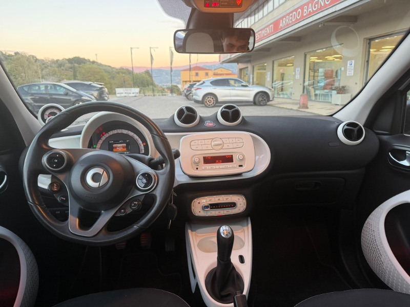 
								SMART FORFOUR 1.0 BENZINA completo									